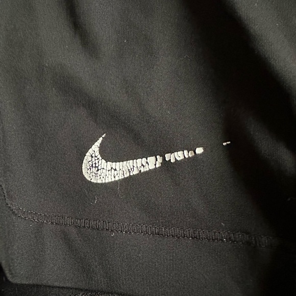 Lot of 4 women’s Nike Pro shorts - Picture 13 of 16